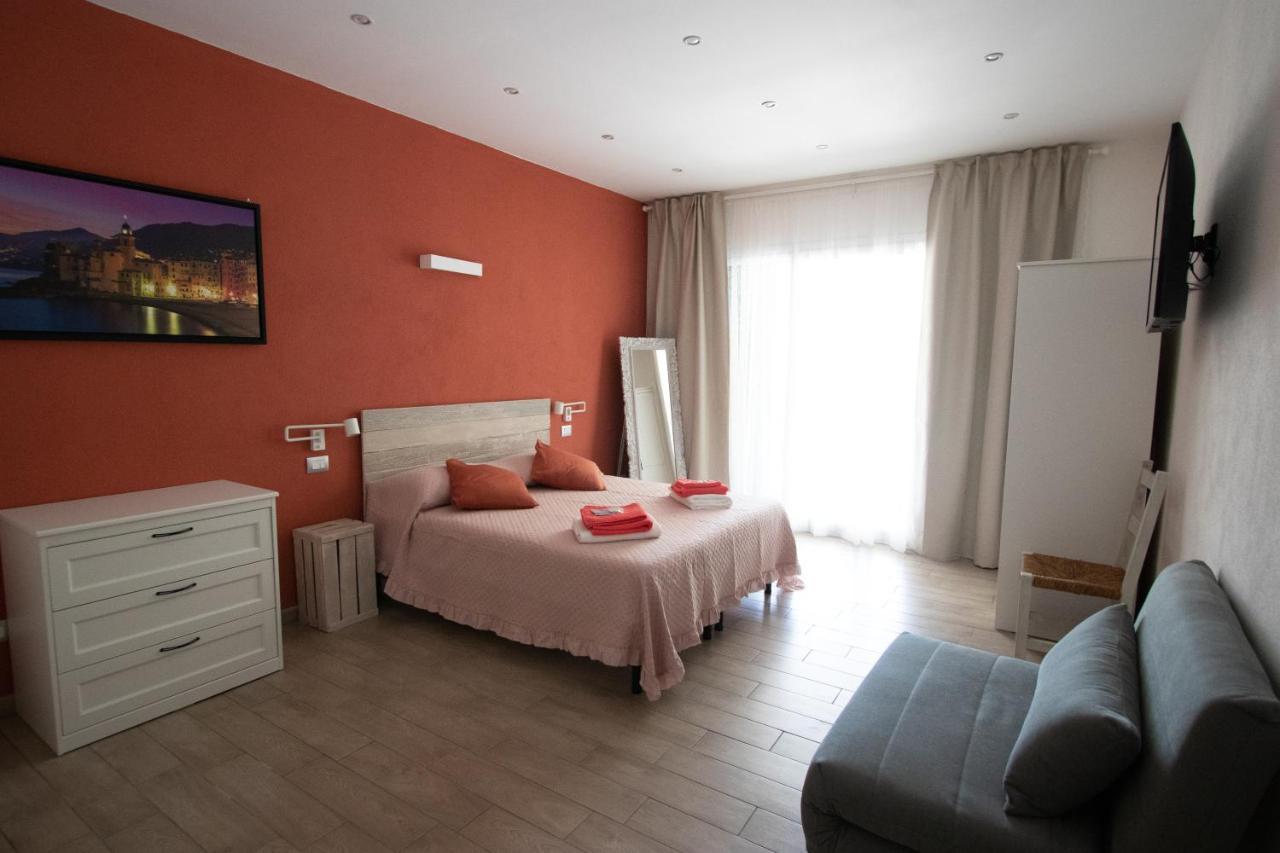 Un Posto Al Sole Bed & Breakfast Molino Nuovo  ภายนอก รูปภาพ